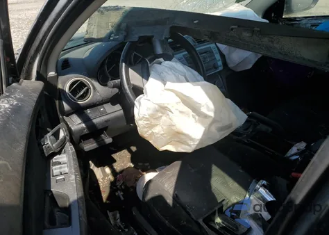 2010 Mazda 6 I z USA, uszkodzony, nr VIN 1YVHZ8BH7A5M36711